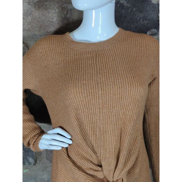 Offline by Aerie Sweater Woman's Size Small Tan Twist Front Neutral‎ Soft - Picture 3 of 13